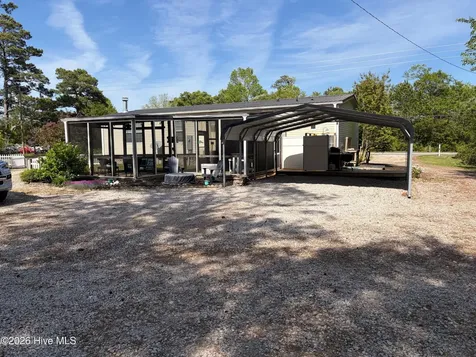1285 Highway 101 Beaufort NC 28516