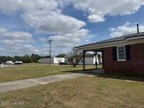 31 Abron Street Clinton NC 28328
