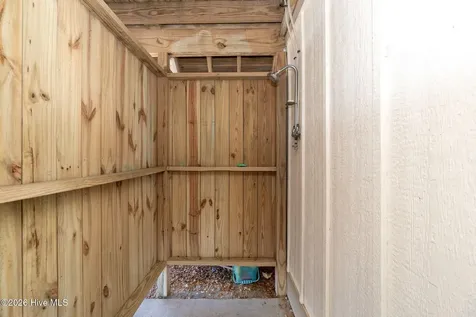 4616 Lindbergh Avenue Kitty Hawk NC 27949