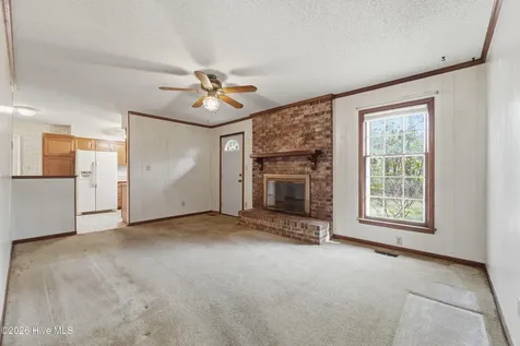 312 King Richard Court Jacksonville NC 28546