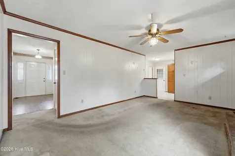 312 King Richard Court Jacksonville NC 28546