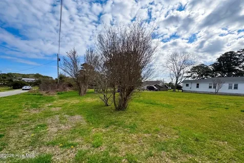 707 Mulberry Street Beaufort NC 28516