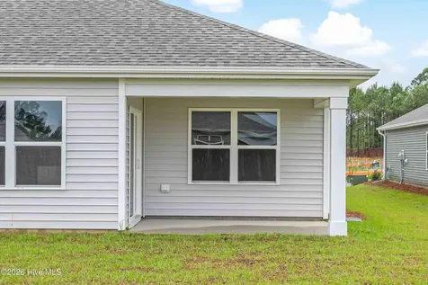 3077 Golden Field Drive SE Bolivia NC 28422