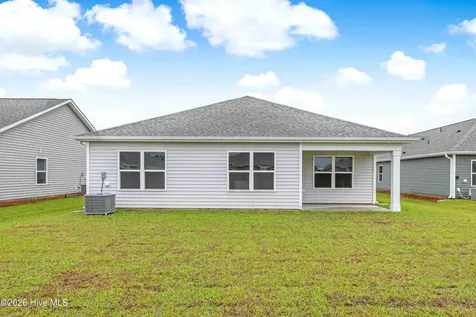 3077 Golden Field Drive SE Bolivia NC 28422