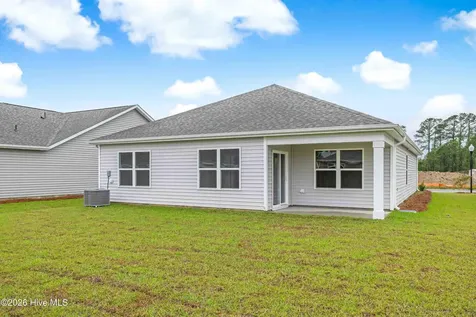 3077 Golden Field Drive SE Bolivia NC 28422