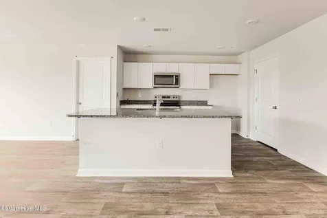 3077 Golden Field Drive SE Bolivia NC 28422