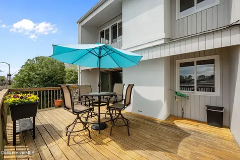 10 Batts Hill Road New Bern NC 28562