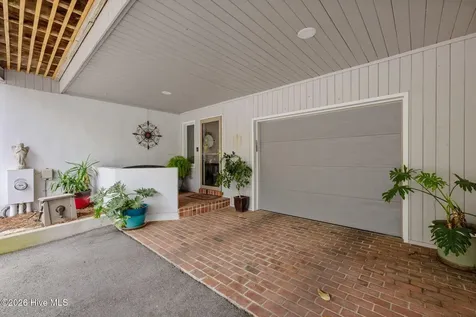 10 Batts Hill Road New Bern NC 28562