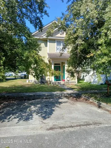 933 S 8th Street Wilmington NC 28401