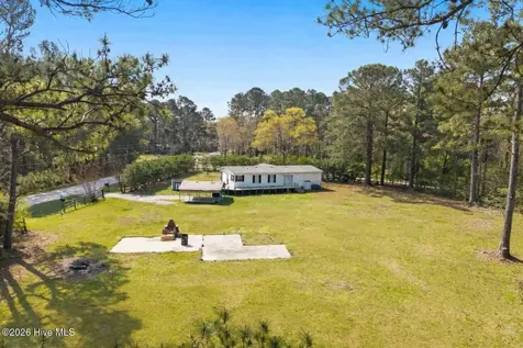 5689 Maple Street NE Winnabow NC 28479