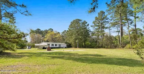 5689 Maple Street NE Winnabow NC 28479