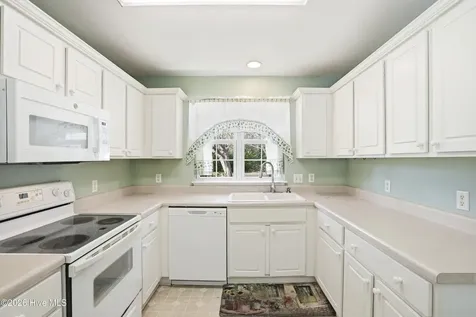 4985 Glen Cove Drive SE Southport NC 28461