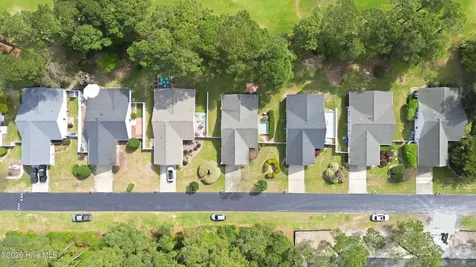 4985 Glen Cove Drive SE Southport NC 28461