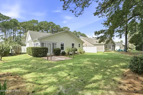 4985 Glen Cove Drive SE Southport NC 28461