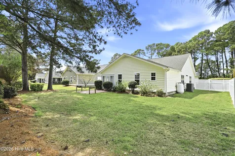 4985 Glen Cove Drive SE Southport NC 28461