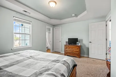 211 Lockwood Court Hubert NC 28539