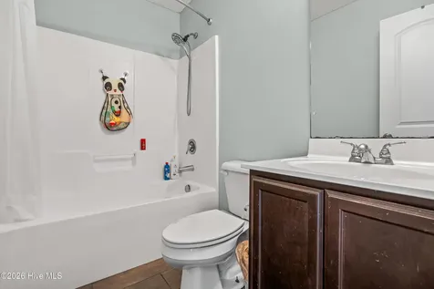211 Lockwood Court Hubert NC 28539