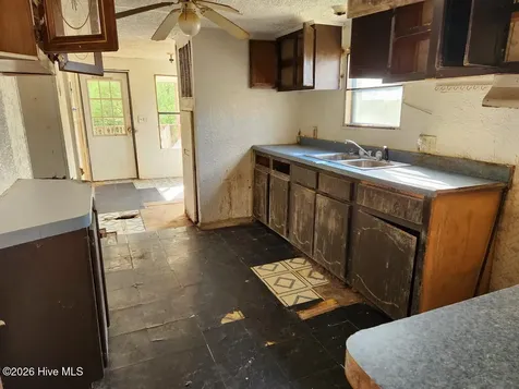 3427 Nc 111-122 S Tarboro NC 27886