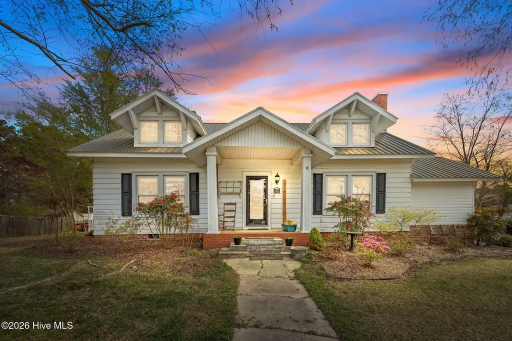 302 W Green Street Macclesfield NC 27852