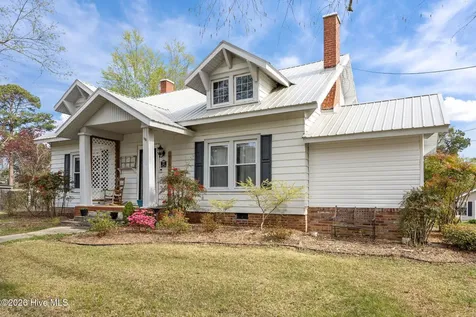 302 W Green Street Macclesfield NC 27852