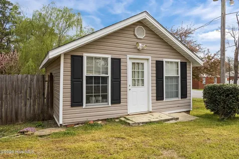 302 W Green Street Macclesfield NC 27852