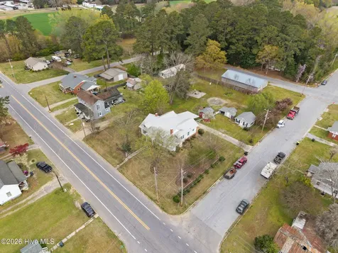 302 W Green Street Macclesfield NC 27852