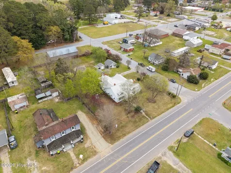 302 W Green Street Macclesfield NC 27852
