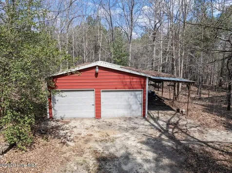2705 Nc 211 Eagle Springs NC 27242