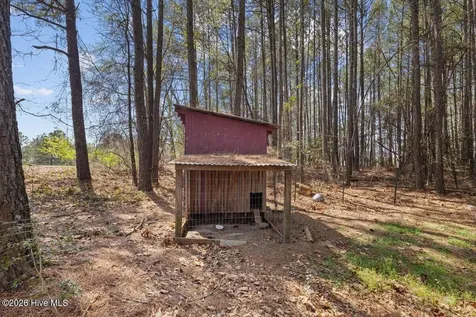 2705 Nc 211 Eagle Springs NC 27242