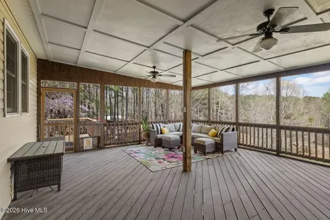2705 Nc 211 Eagle Springs NC 27242