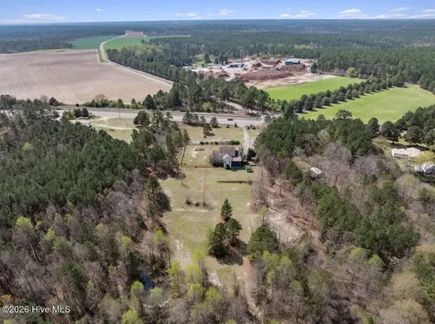 2705 Nc 211 Eagle Springs NC 27242