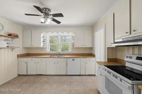 106 Elizabeth Street Richlands NC 28574