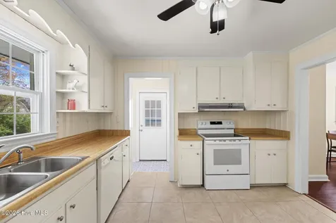 106 Elizabeth Street Richlands NC 28574