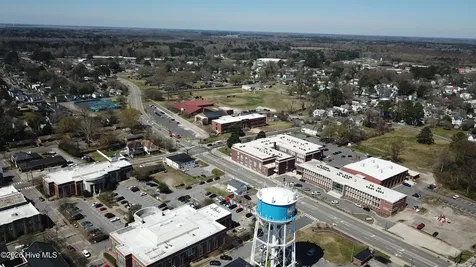 412 E Colonial Avenue Elizabeth City NC 27909