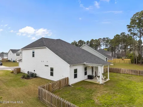 209 E Red Head Circle Sneads Ferry NC 28460