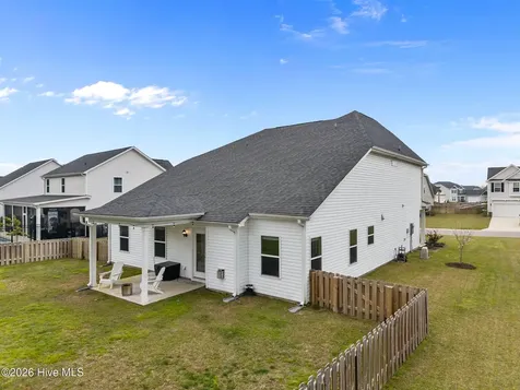 209 E Red Head Circle Sneads Ferry NC 28460