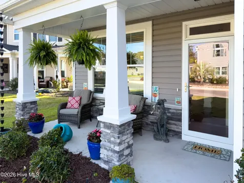 1121 Spincast Road Southport NC 28461