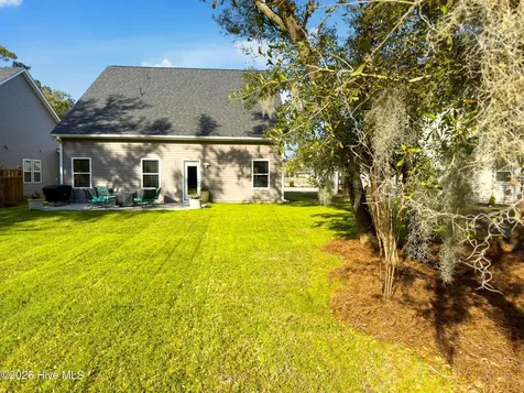 1121 Spincast Road Southport NC 28461