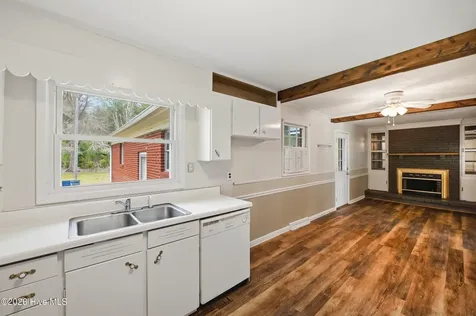 296 Old Town Creek Road NE Leland NC 28451