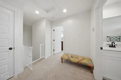 304 Holbrook Lane Hubert NC 28539