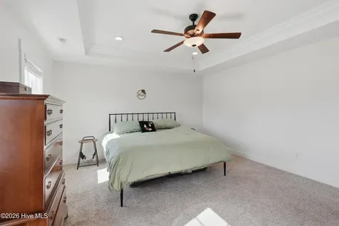 304 Holbrook Lane Hubert NC 28539