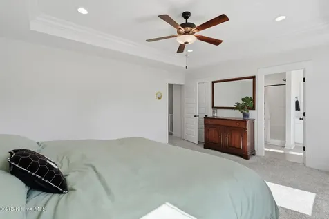 304 Holbrook Lane Hubert NC 28539