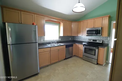 212 Branchwood Drive Jacksonville NC 28546