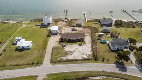 1286 Island Road Harkers Island NC 28531