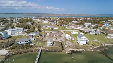 1286 Island Road Harkers Island NC 28531