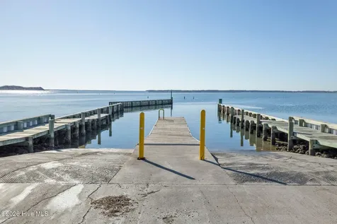 1286 Island Road Harkers Island NC 28531