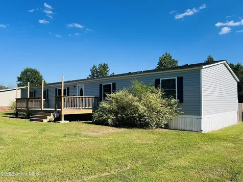 629 Old Snow Hill Road Ayden NC 28513