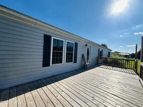 629 Old Snow Hill Road Ayden NC 28513