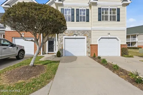 605 Raven Way Elizabeth City NC 27909