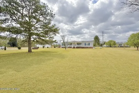 1961 Becton Farm Road Kinston NC 28501